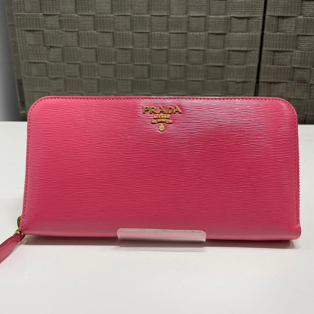 PRADA ピンク エピレザー 長財布 - メルカリ