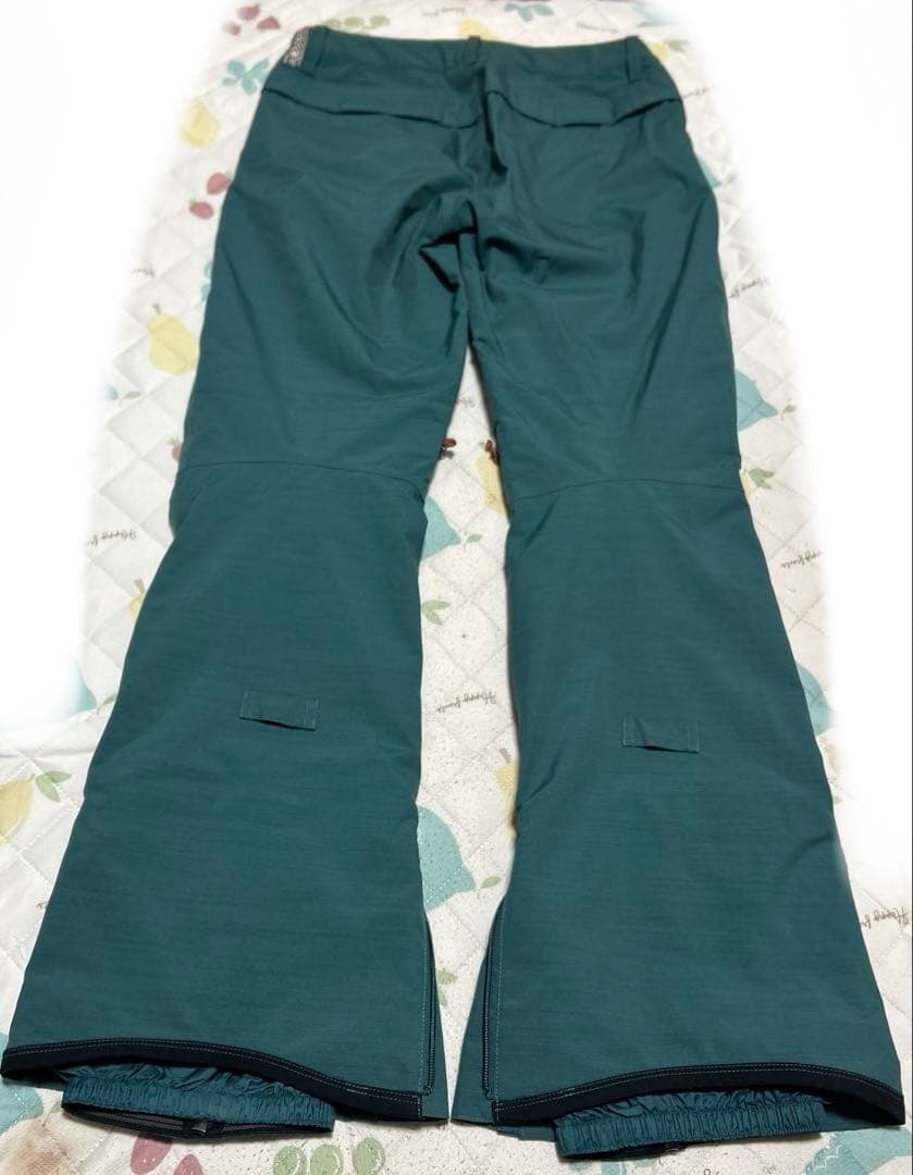 美品BURTONバートン　スキーウェア パンツ　ボトムスSグリーン　スノボウェア