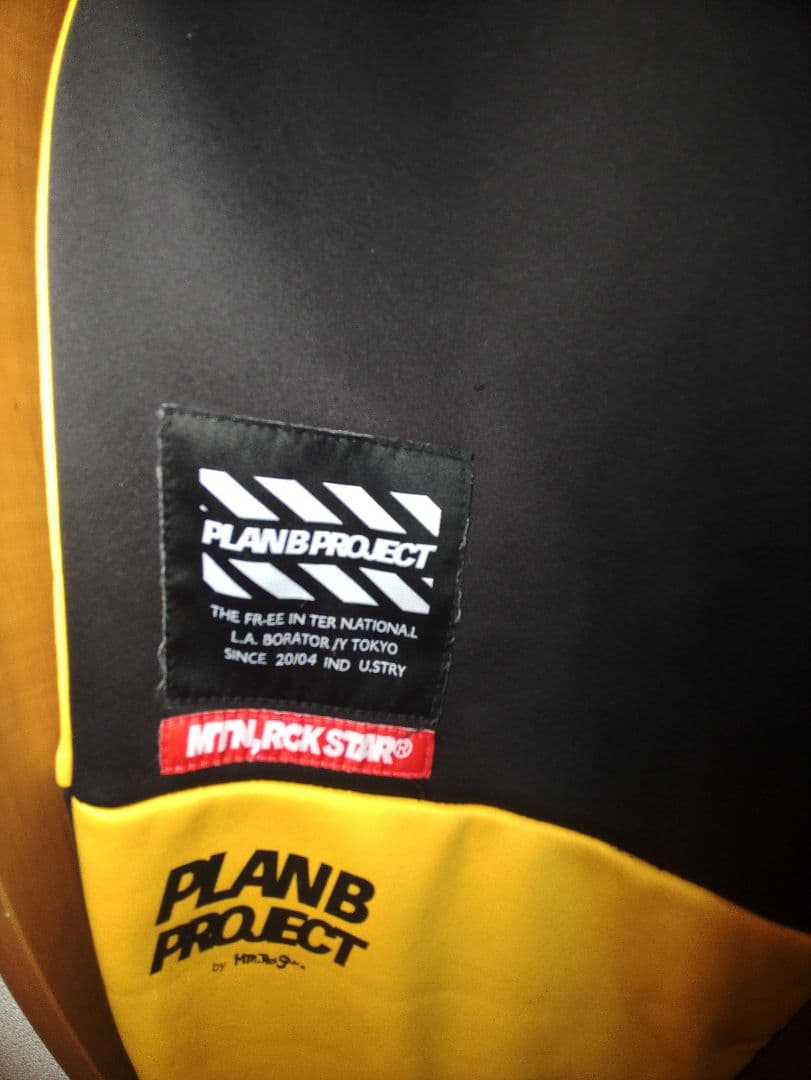 最終値引き【美品希少】人気マウンテンロックスターPLANB上下Mコラボ