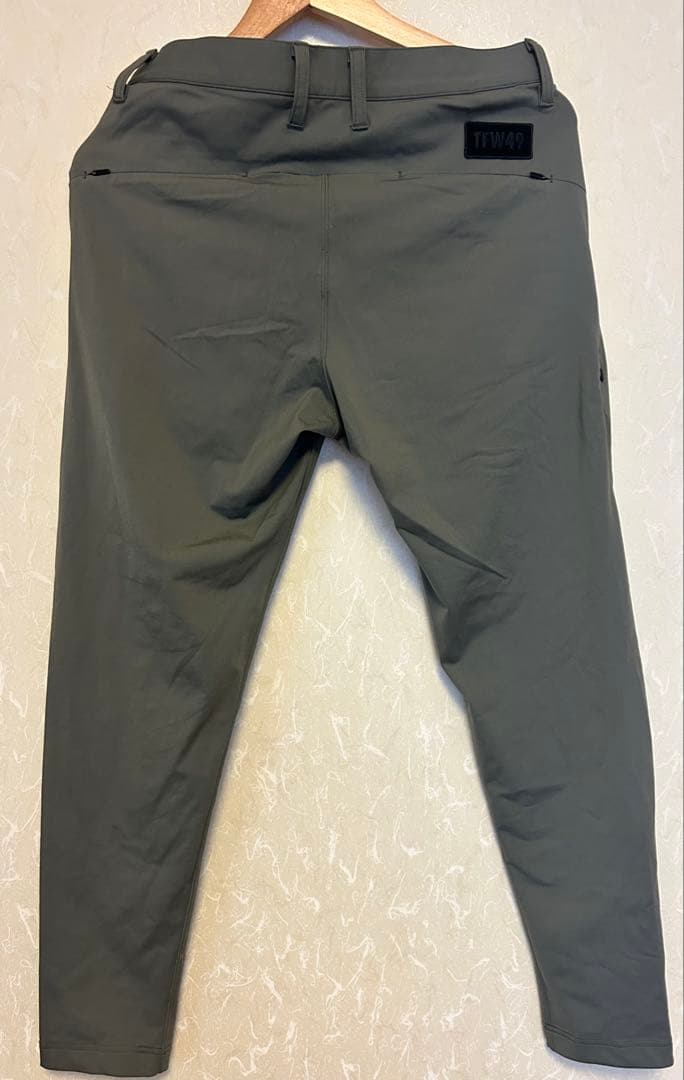 【テン】TFW49 メンズゴルフパンツ サイズ3（M）カーキ