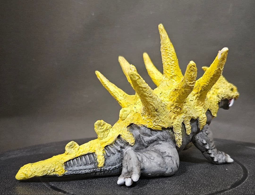 ウルトラ怪獣ソフビ エドマフィラ(パゴス)リペイント完成品 - メルカリ