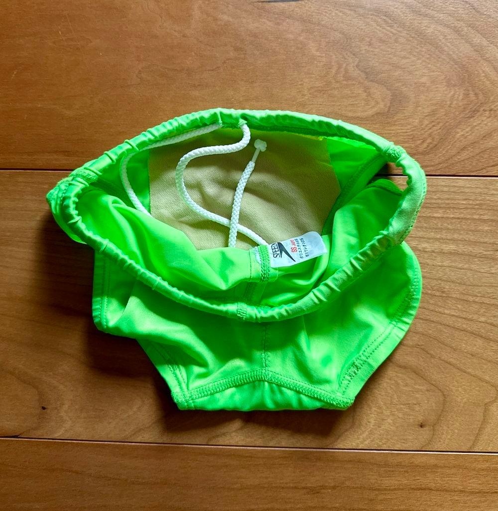 SPEEDO　アクアスペック　蛍光グリーン SS 光沢 競パン　ライフセーバー