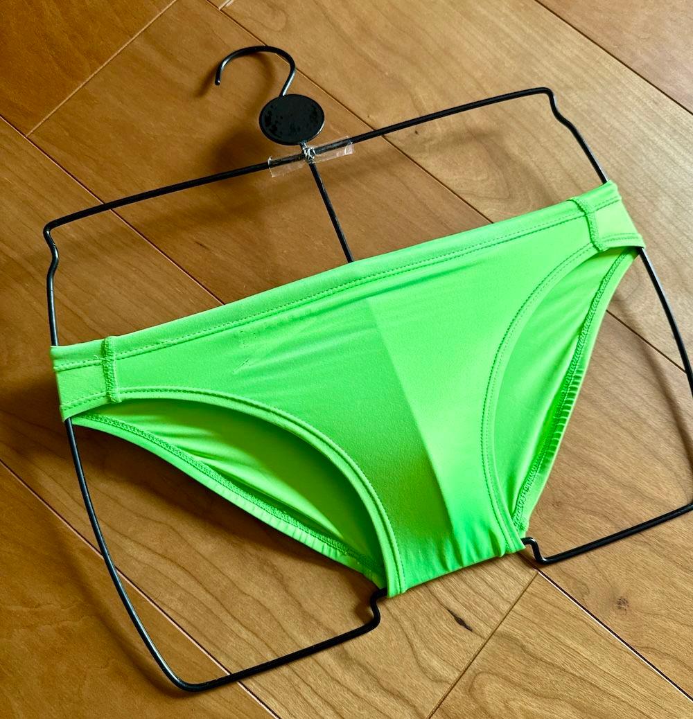 SPEEDO　アクアスペック　蛍光グリーン SS 光沢 競パン　ライフセーバー