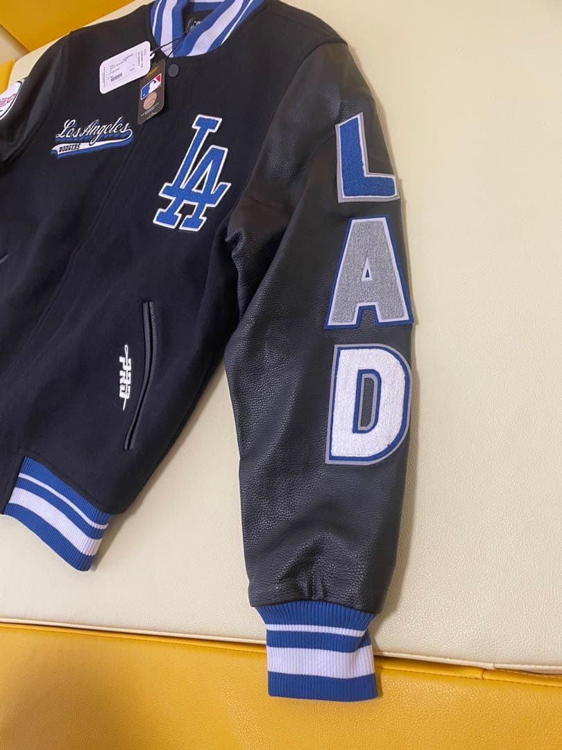 【タグ付き】PRO STANDARD ロサンゼルスドジャース ジャケットMサイズ
