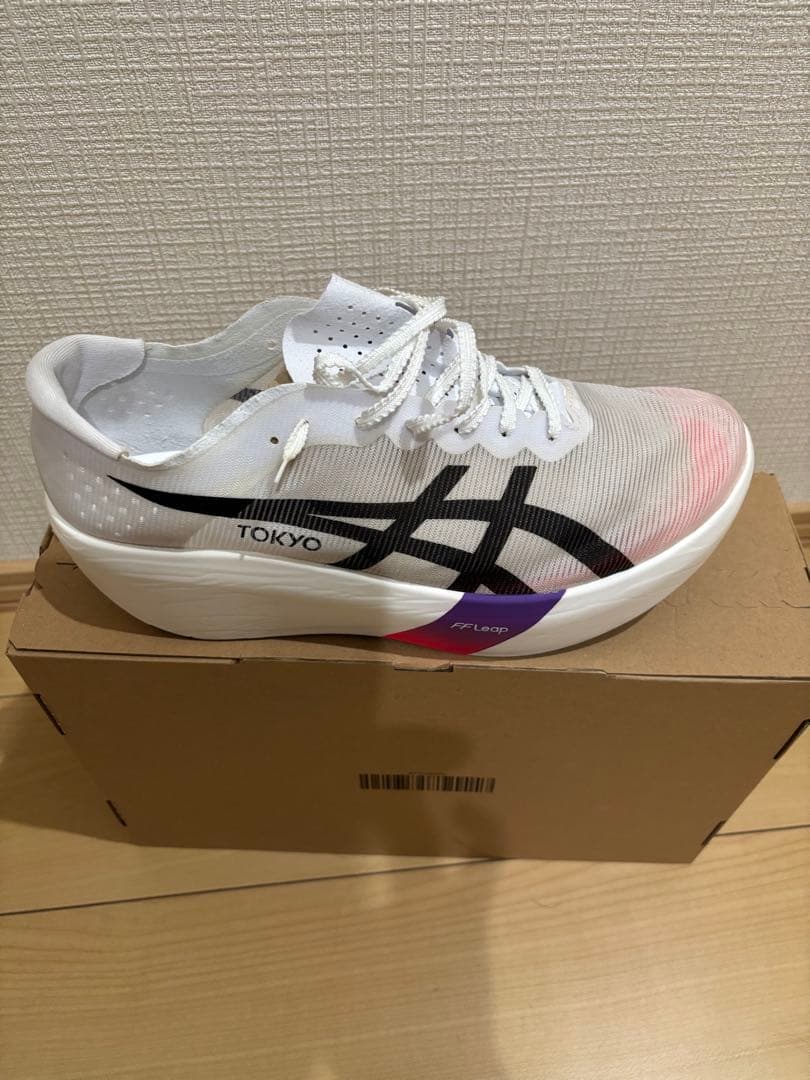 メタスピードレイ　RAY ASICS ランニング ホワイト/ブラック/パープル