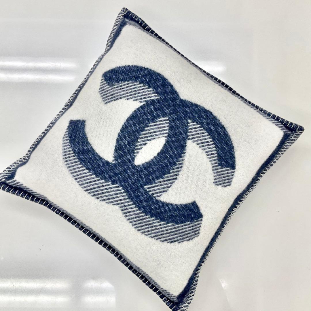 シャネル ココマーク ロゴ クッション ウール ネイビー ホワイト