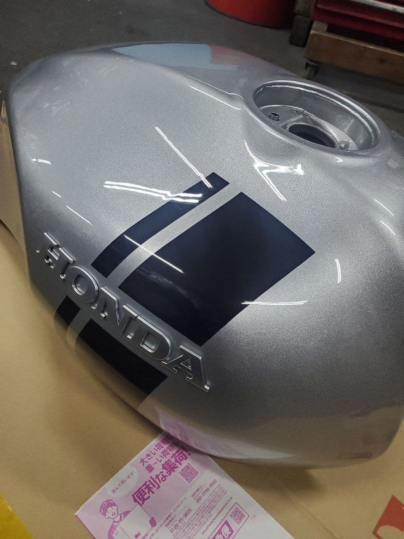 ホンダ CB1100RS用 純正タンク サイドカバー　美品