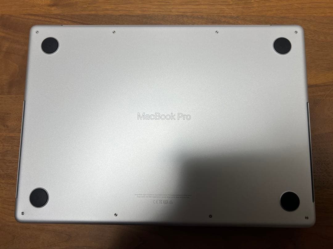 美品&高性能❗️MacBook Pro M1Pro 14in 32&1TB シルバ