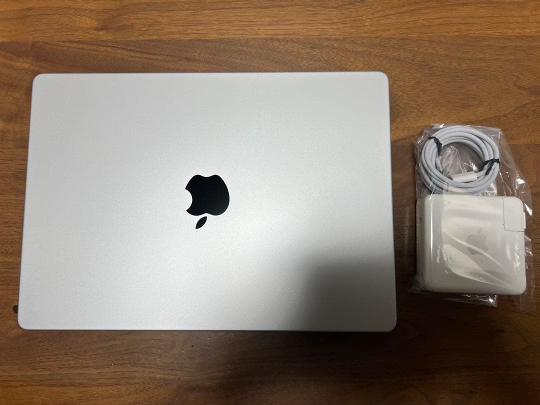 美品&高性能❗️MacBook Pro M1Pro 14in 32&1TB シルバ