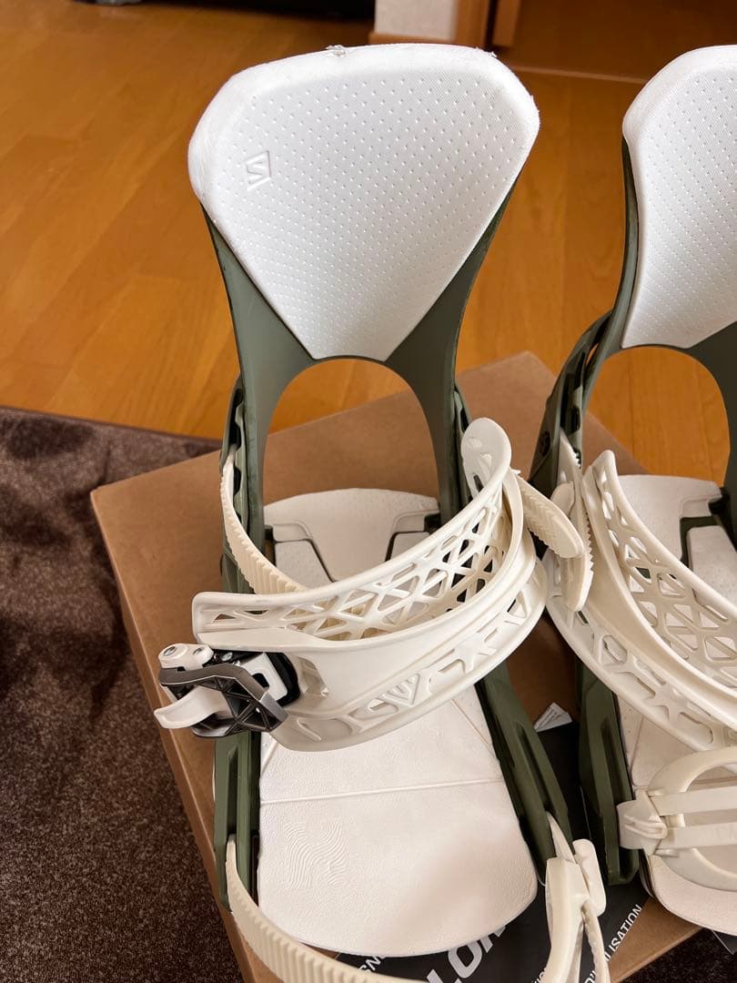 22-23SALOMON DISTRICT HPS Lサイズ