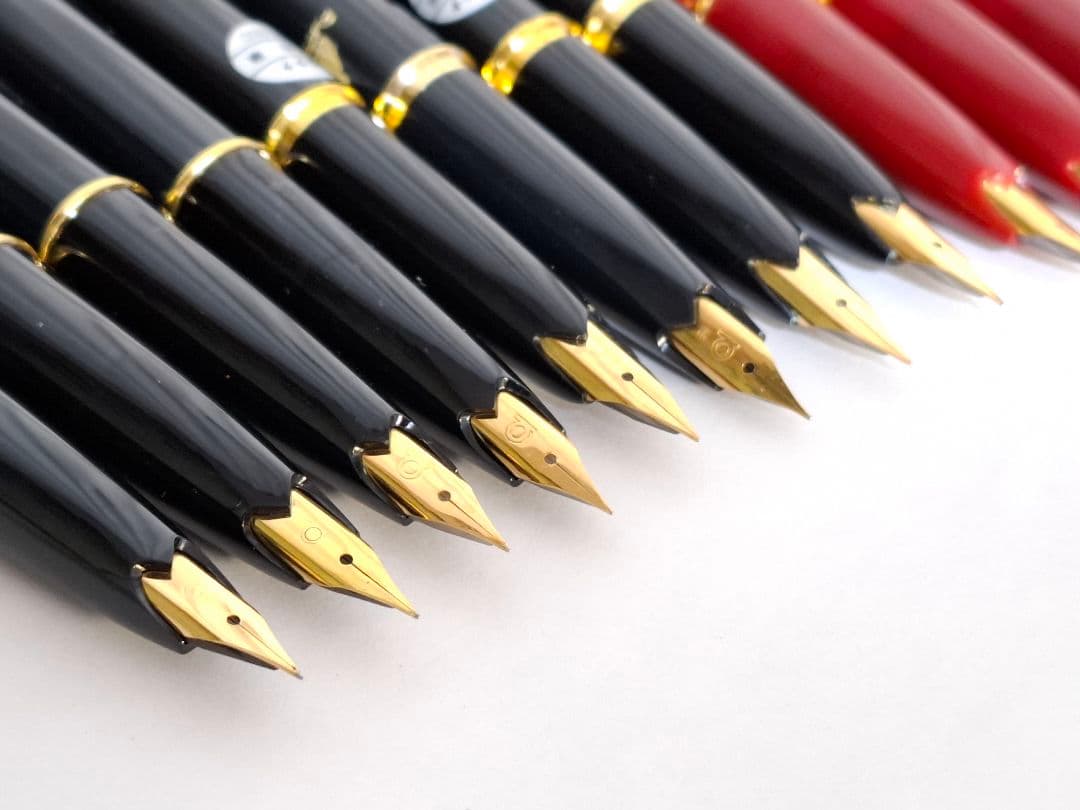 d*2様 デスクペン　40本まとめ　パイロット　プラチナ万年筆　セーラー　未使用