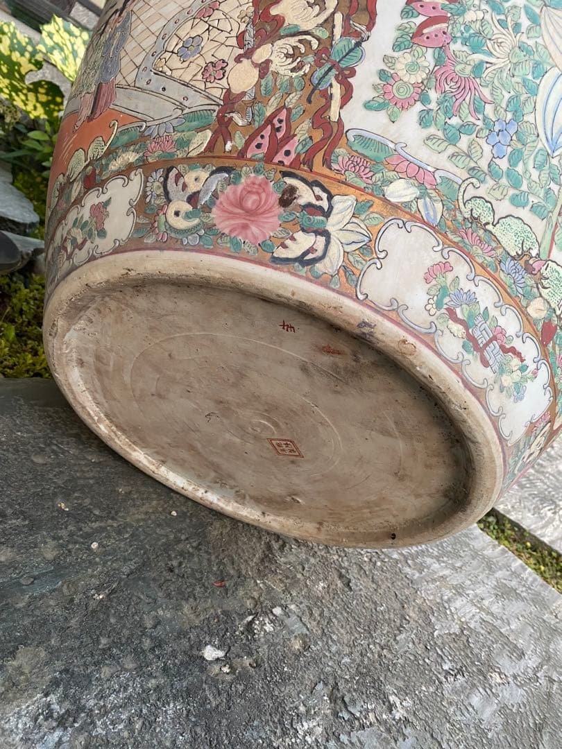 乾隆年製　水鉢　大型　睡蓮鉢　中国　金魚鉢　壺　骨董