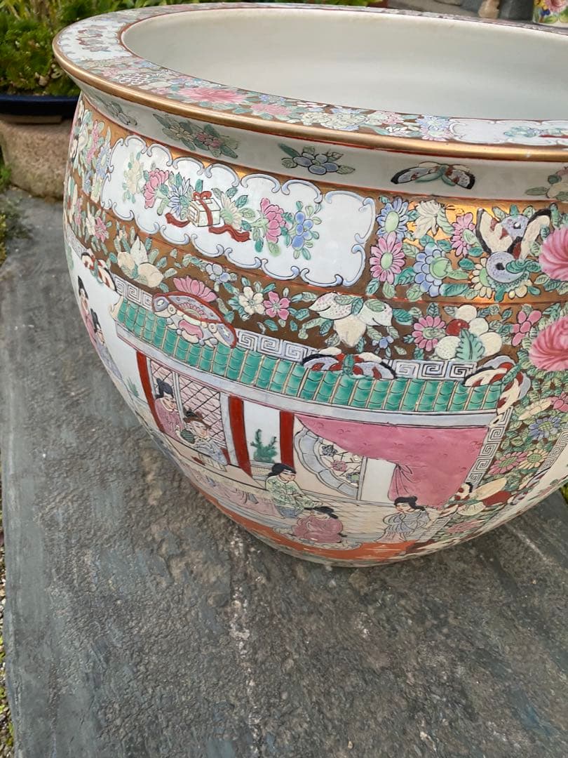 乾隆年製　水鉢　大型　睡蓮鉢　中国　金魚鉢　壺　骨董