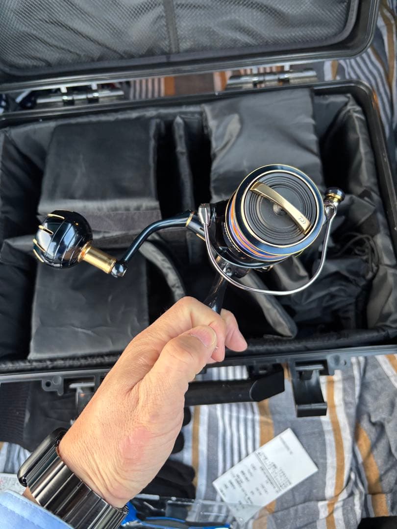 超美品:DAIWA 23SALTIGA 5000-XH 。リールボックス付 - メルカリ