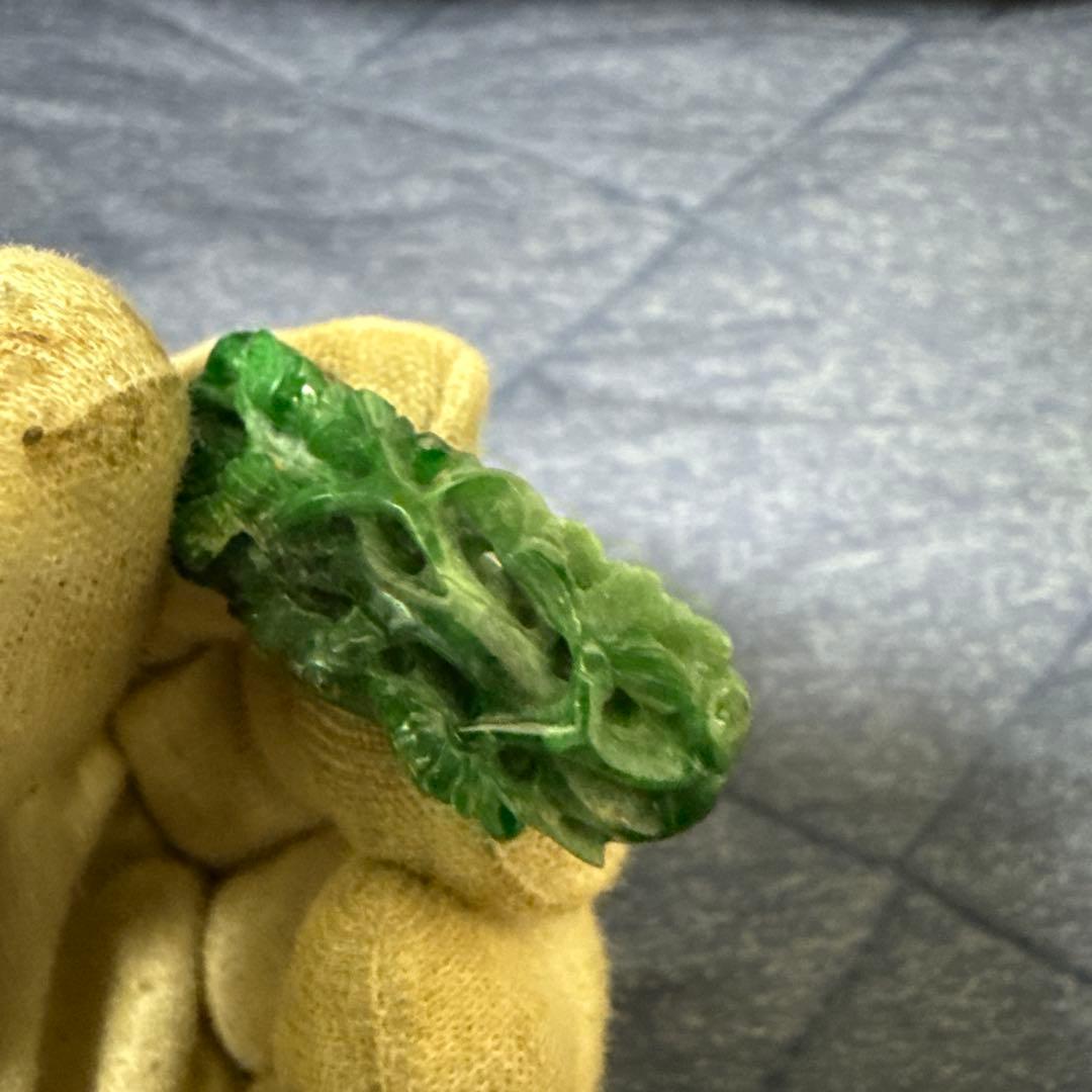 翡翠鏤空雕刻 アクセサリー