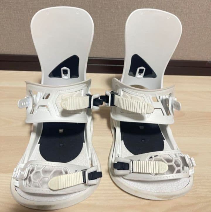 シーズンラスト値引き！union ユニオン ストラータ Mサイズの通販はau