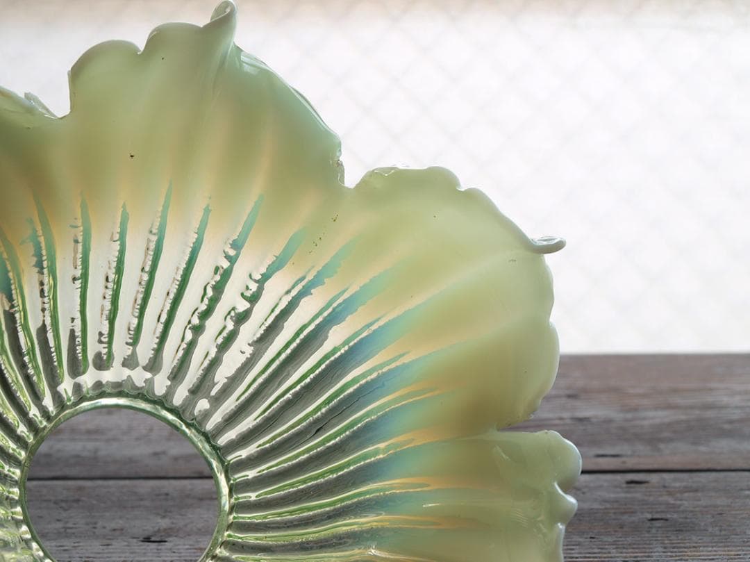 ウランガラス フリルガラス ランプシェード ヴァセリンガラス 電傘/K127