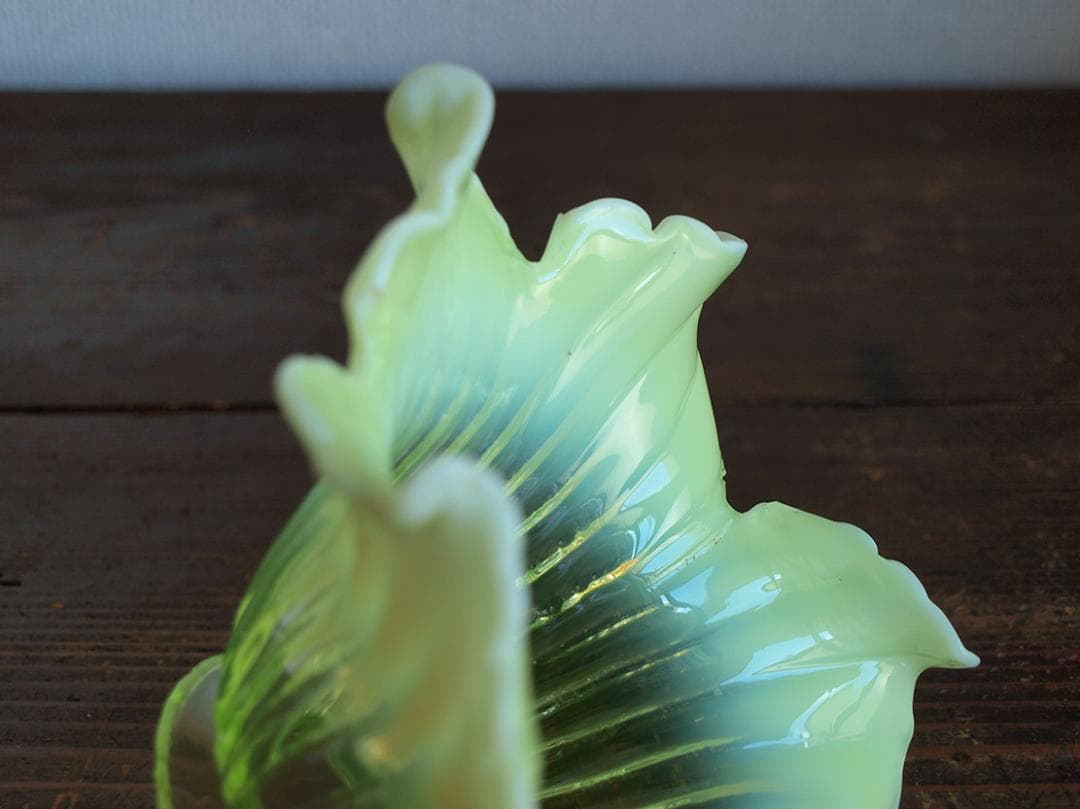 ウランガラス フリルガラス ランプシェード ヴァセリンガラス 電傘/K127