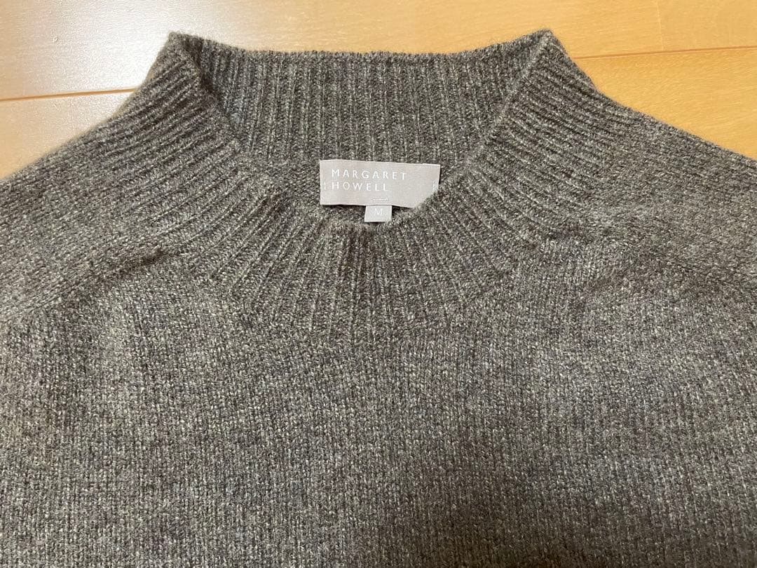 マーガレットハウエル MARGARET HOWELL ニット カーキ