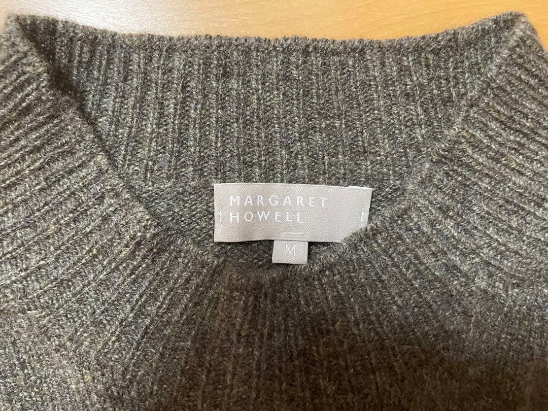 マーガレットハウエル MARGARET HOWELL ニット カーキ