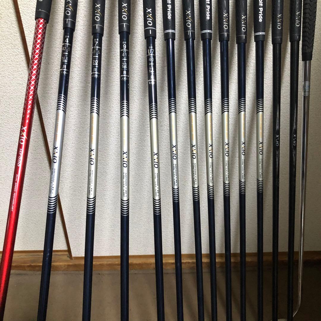 入手困難 美品 ワンオーナー 豪華14本ゼクシオゴルフセット 最上級の