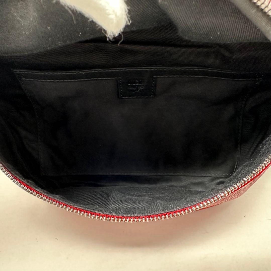 MCM ボディバッグ　ウエストポーチ　保存袋付き　赤　ユニセックス　レザー