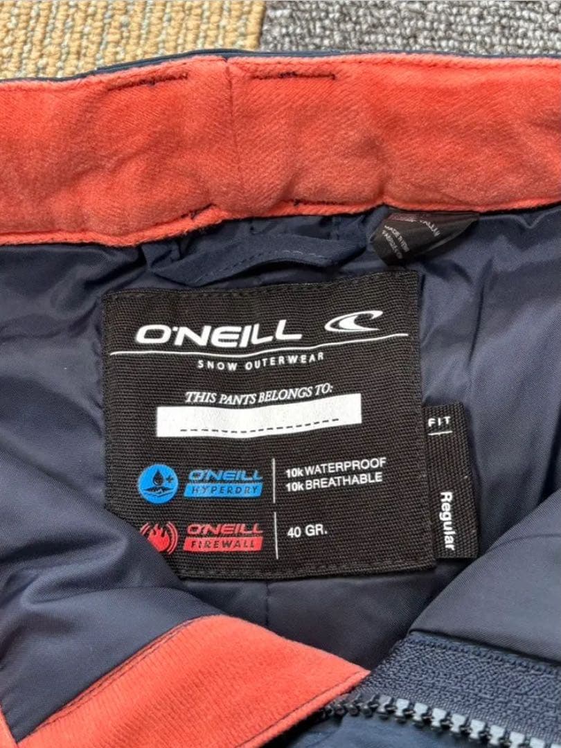 ROXY&ONEILL スキーウェア上（Sサイズ）下（身長 150）セット