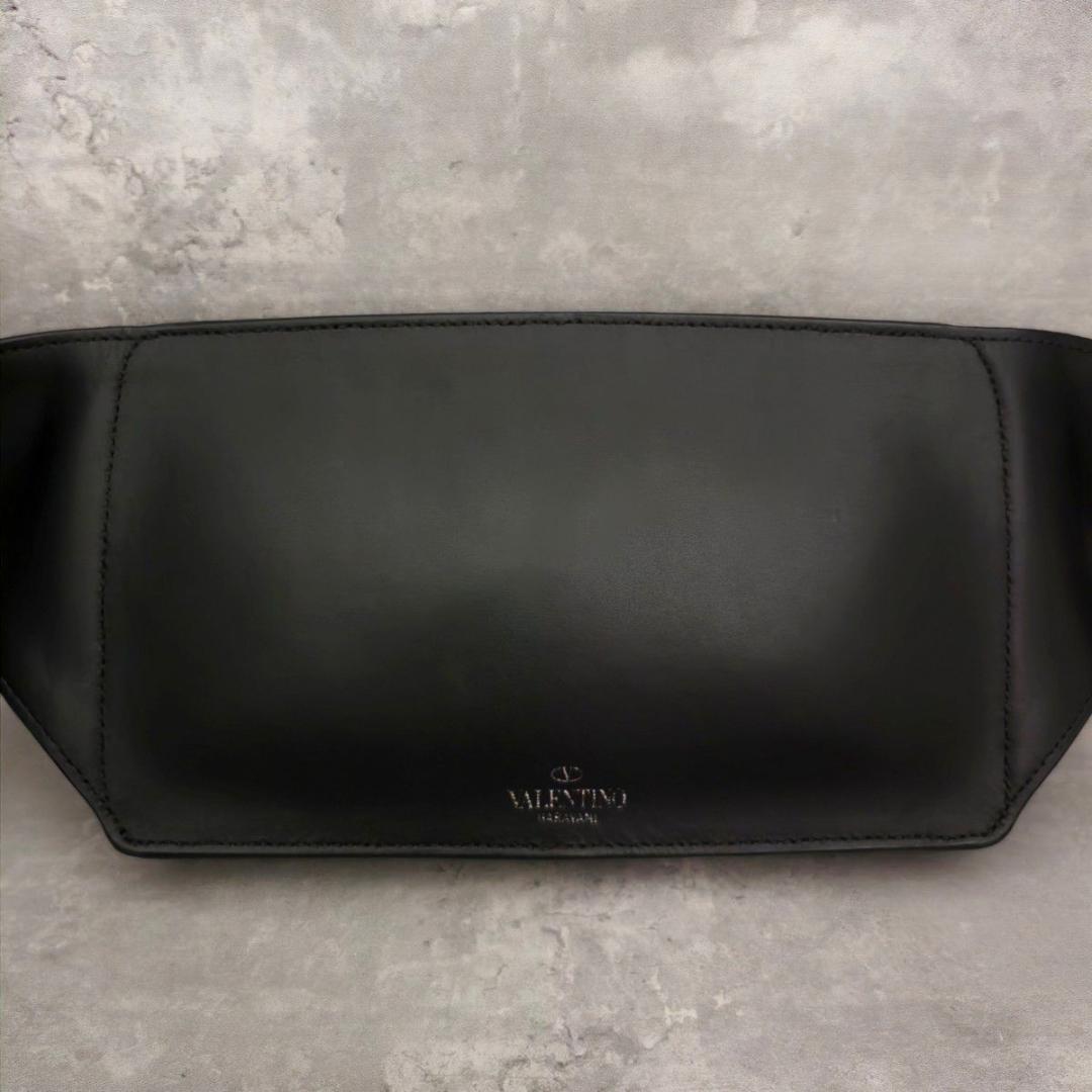 【正規品・極美品】VALENTINO ボディバッグ VLTN スタッズ ブラック