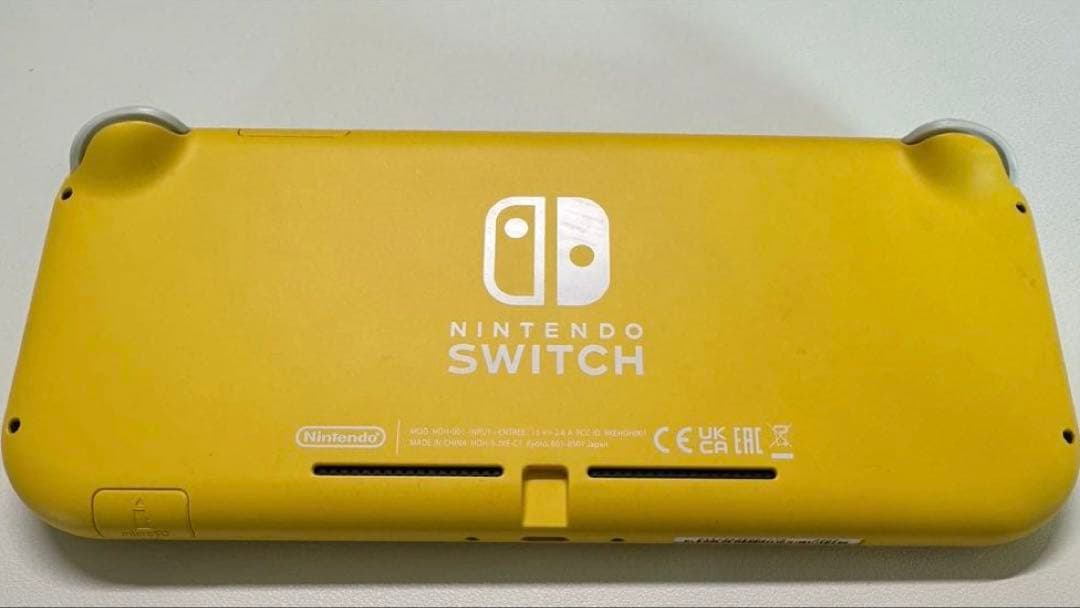 Nintendo Switch Lite イエロー 本体 充電器 ケース 箱付き