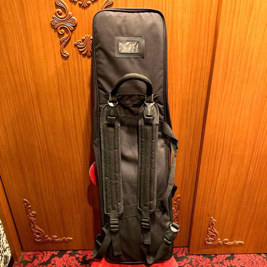 沖縄三線 本蛇皮強化張り☆ 黒塗り棹 ソフトケース付き！美品