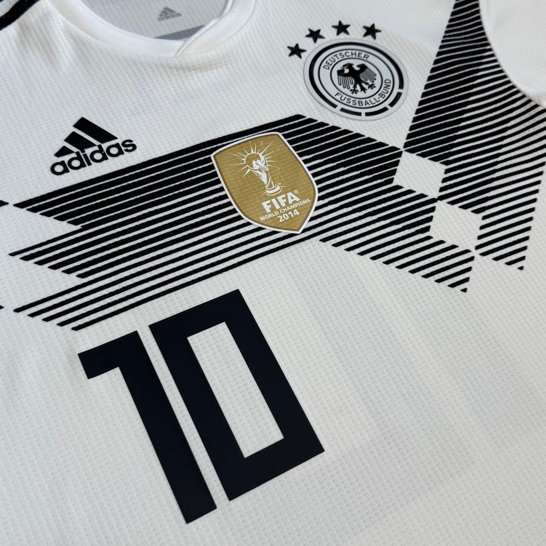 ドイツ代表 2018 #10 エジル オーセンティック ユニフォーム
