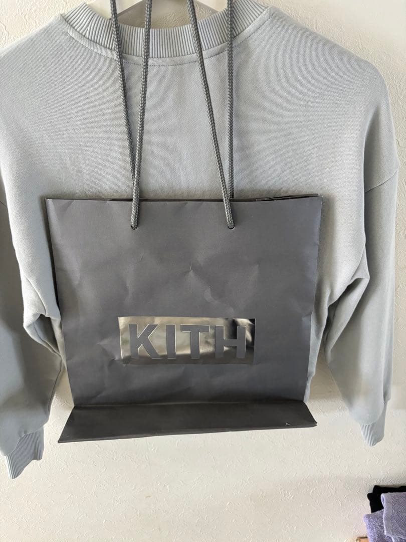 KITH グレー ロゴトレーナー 新品タグ付き