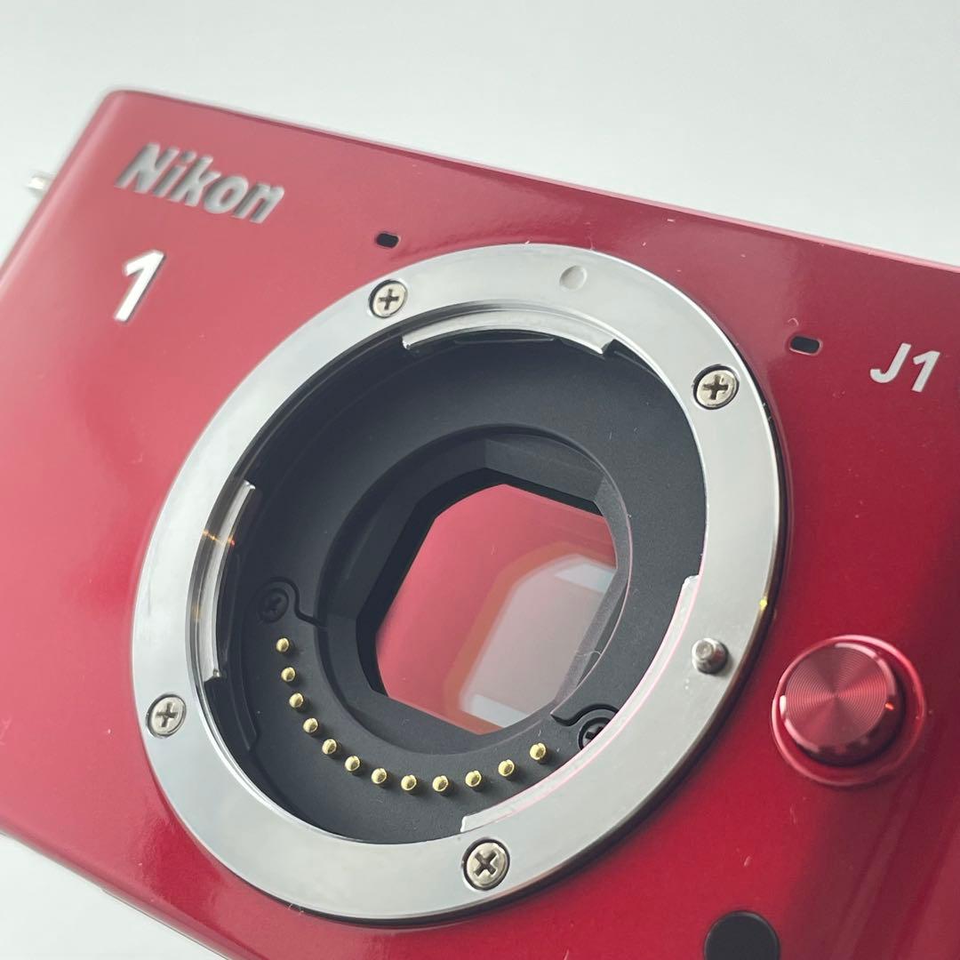 【ショット数600・返品保証】Nikon1 J1 レッド レンズキット