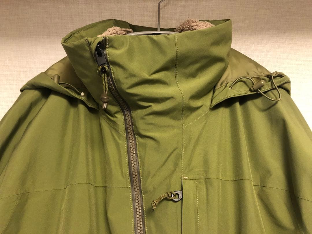 BURTON GORE-TEX スノボーウェア　カーキ　レディース