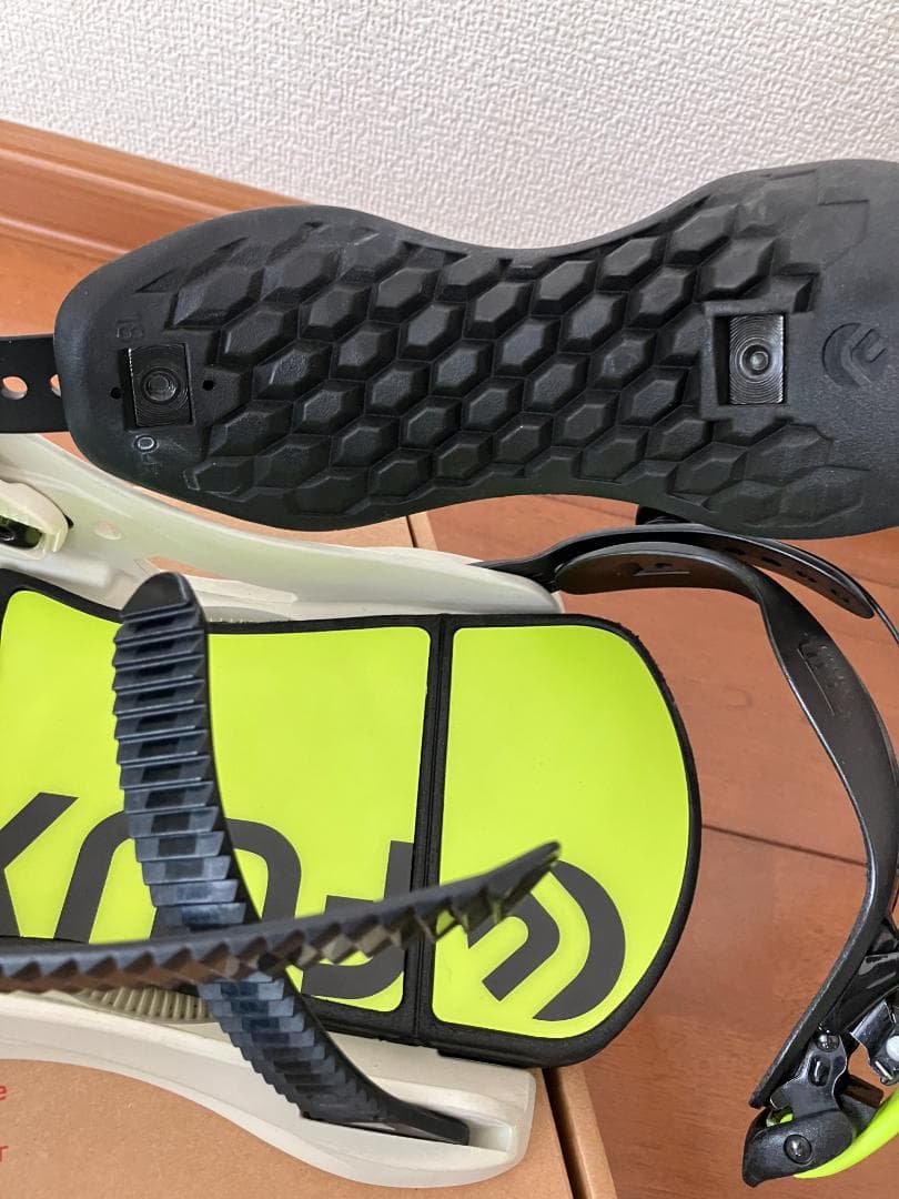 FLUX BINDING　DS 　22-23モデル