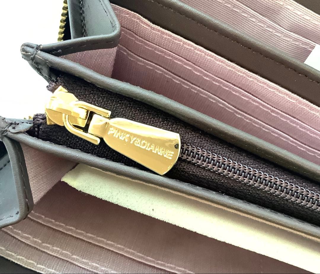 新品★ピンキー＆ダイアン★フラワーペイントラウンドファスナー長財布★茶系