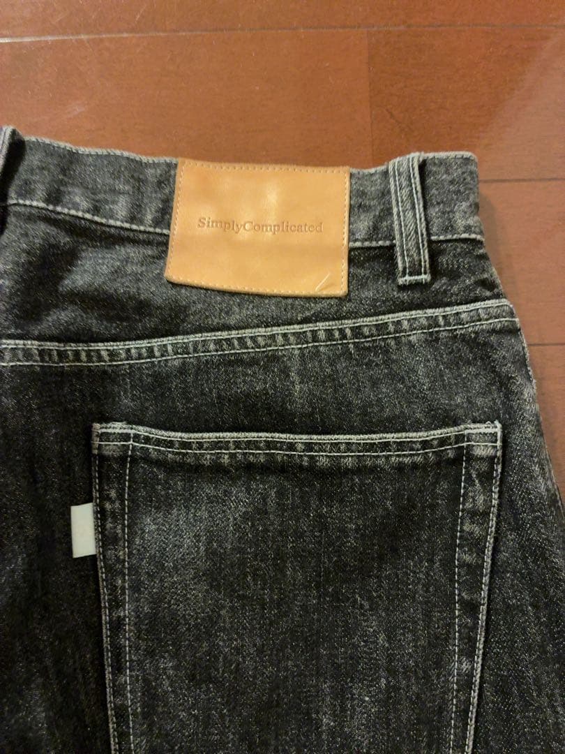 パンツ simply complicated boyfriend jean STONE