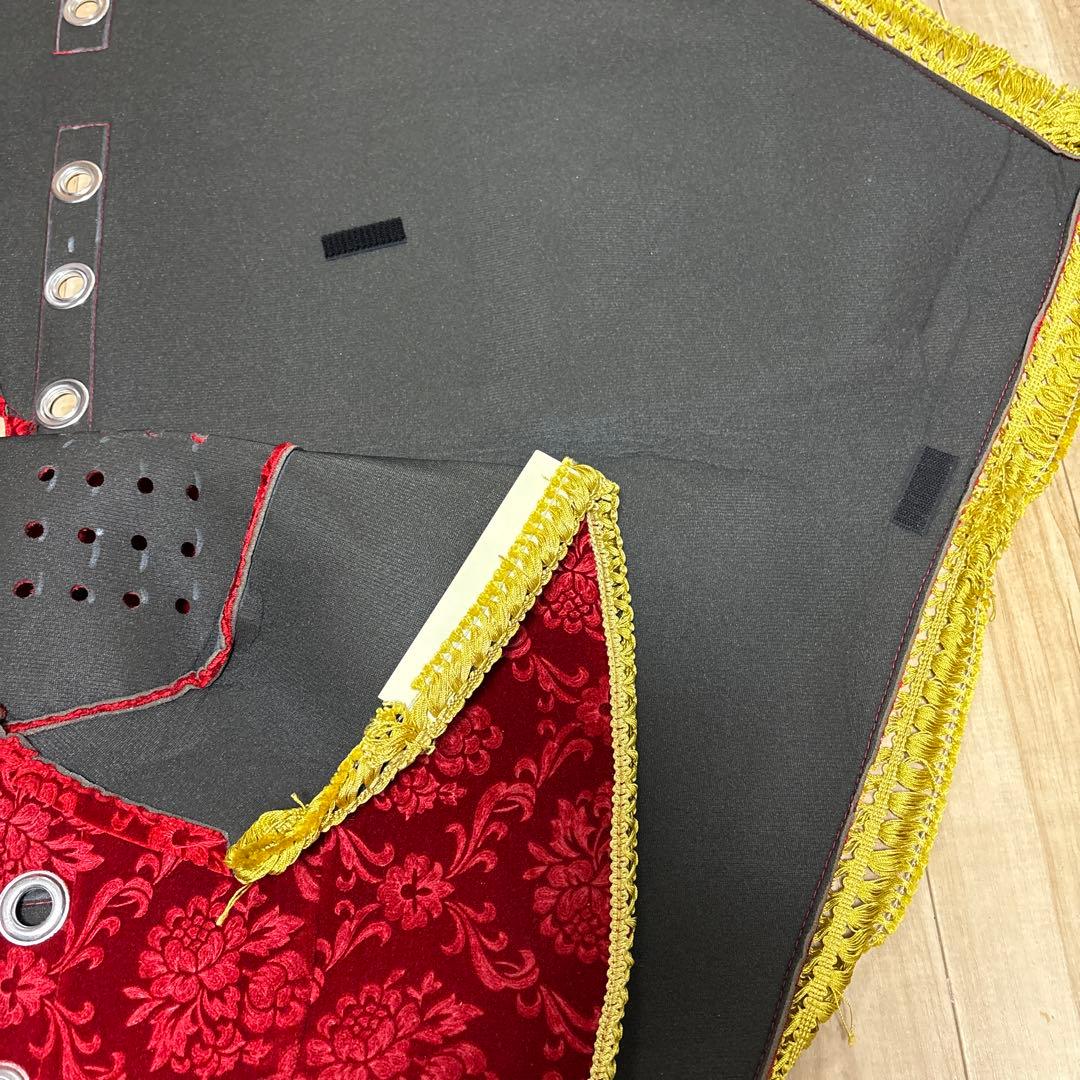 日野17プロフィア用　金華山ダッシュマット　ローレルモケット　赤