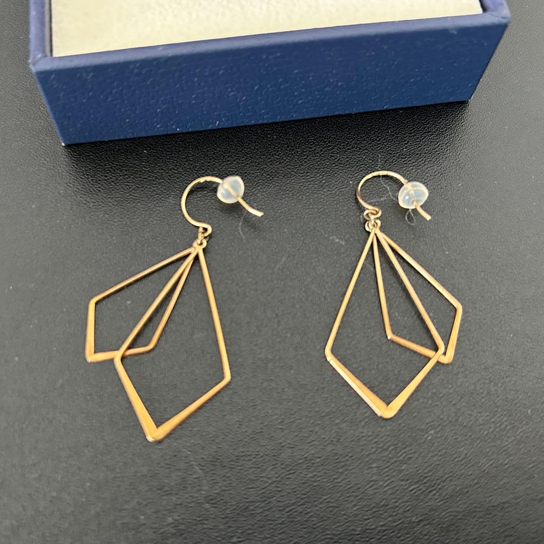 【保証書付】ヴァンドーム青山•ピアス•K10 イエローゴールド•美品