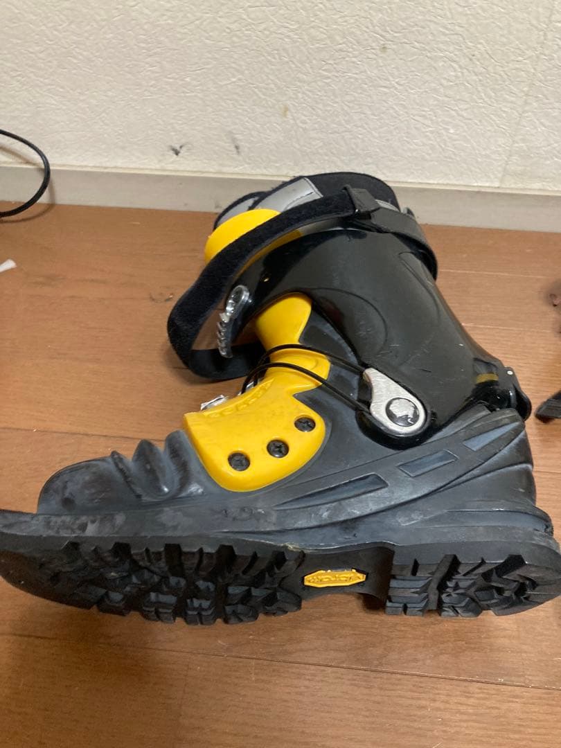 SCARPA T1テレマークブーツ