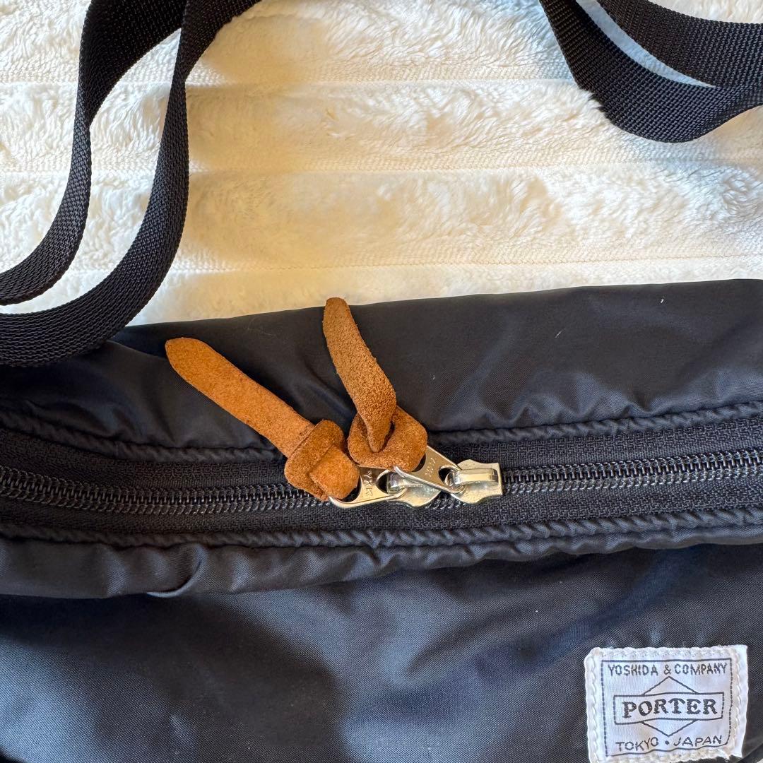 希少・廃盤PORTER REEF ハーフムーン ショルダーバッグ　黒