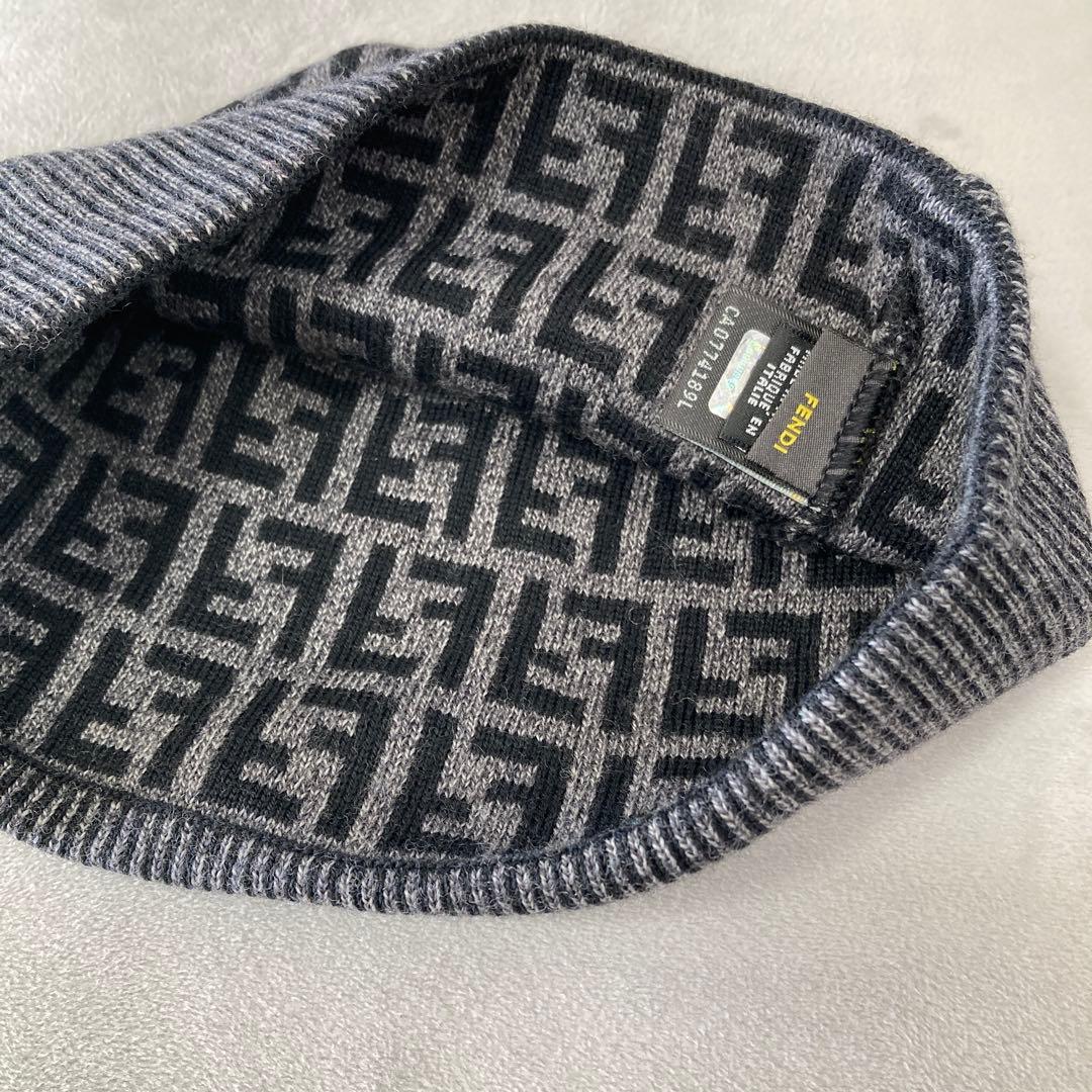 Fendi ロゴ ニット帽 ブラック/グレー