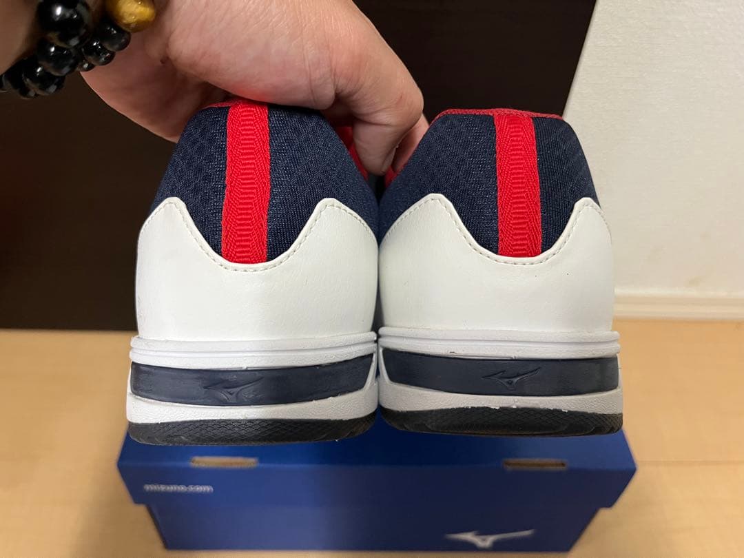 【美品】Mizuno ゴルフシューズ ワイドスタイルスパイクレスボア 27cm