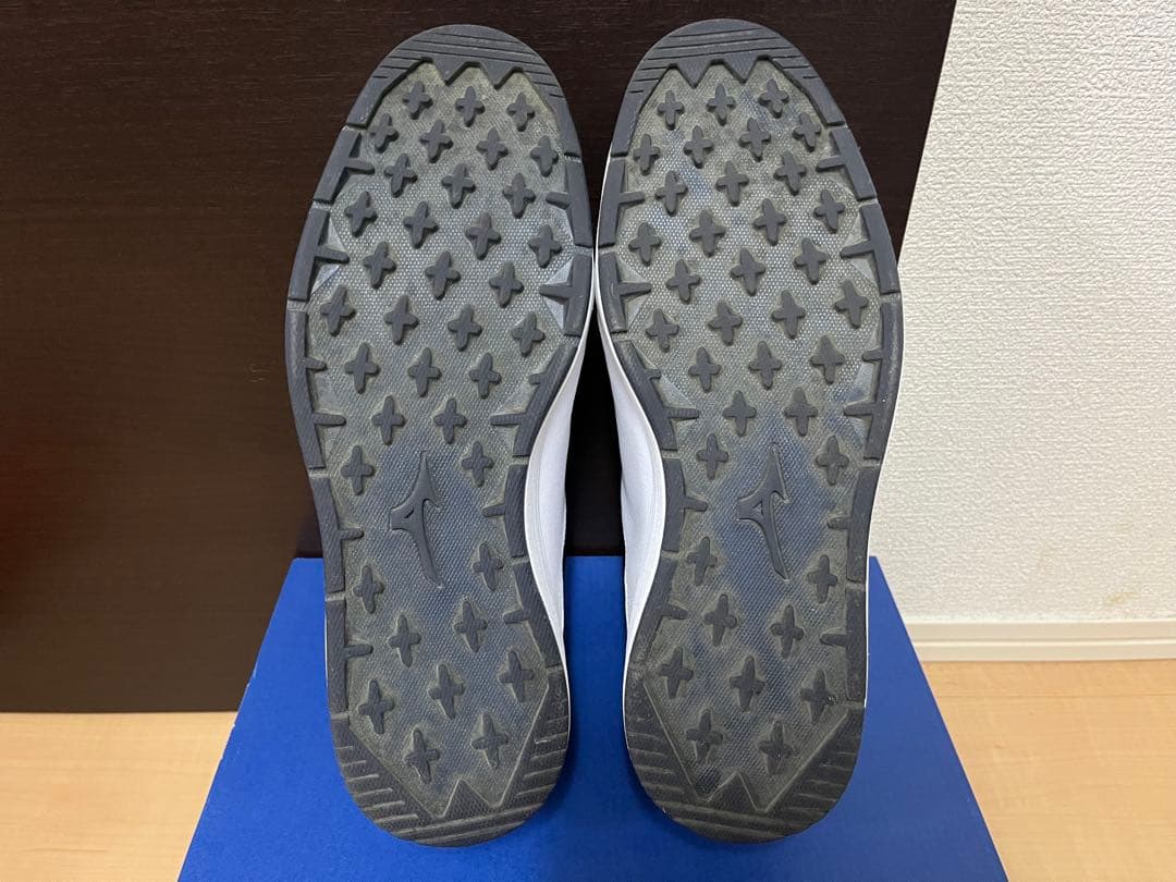 【美品】Mizuno ゴルフシューズ ワイドスタイルスパイクレスボア 27cm
