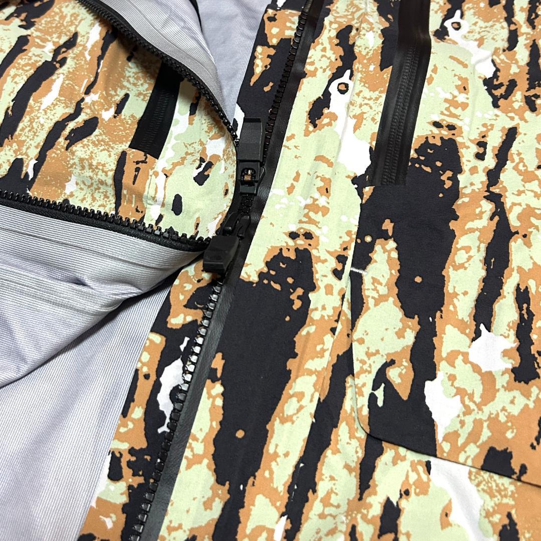 新品　Mサイズ　ノースフェイス　フューチャーライト RTG ジャケット　迷彩