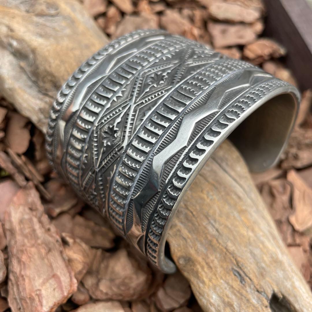 52mm 幅広バングル　内径18cm