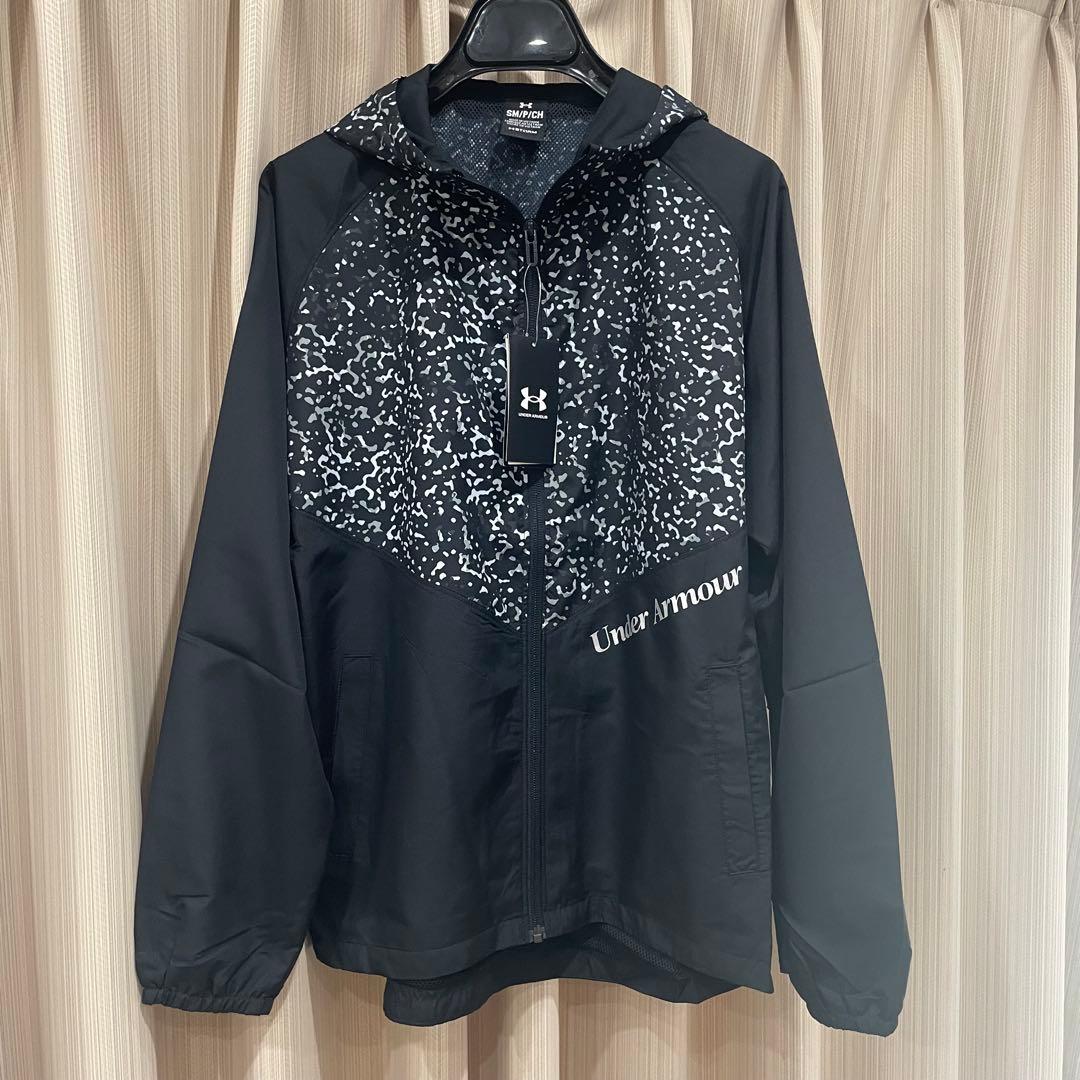 定価8800円 新品 under armour ウインドブレーカー 定価8,800円 新品