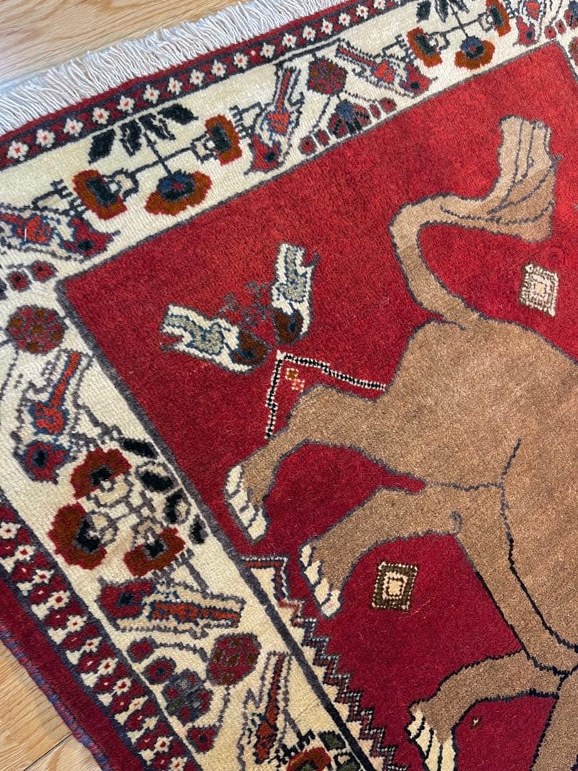 ペルシャトライバルラグアマレバフト115×95 茜色ライオン鳥花