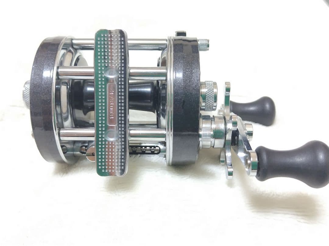 Abu Garcia アンバサダー 6500c パールブラック