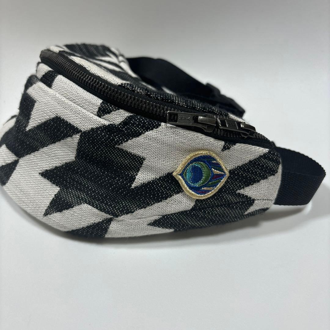 artipoppe アーティポッペ　マジックベルトバッグ